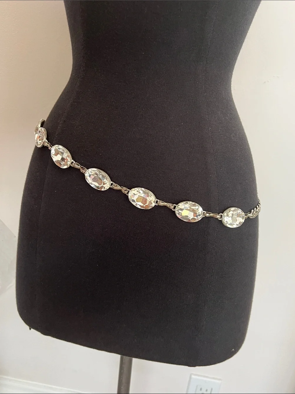 Rhinestone Oval Link Waist Chain Belt - Silver